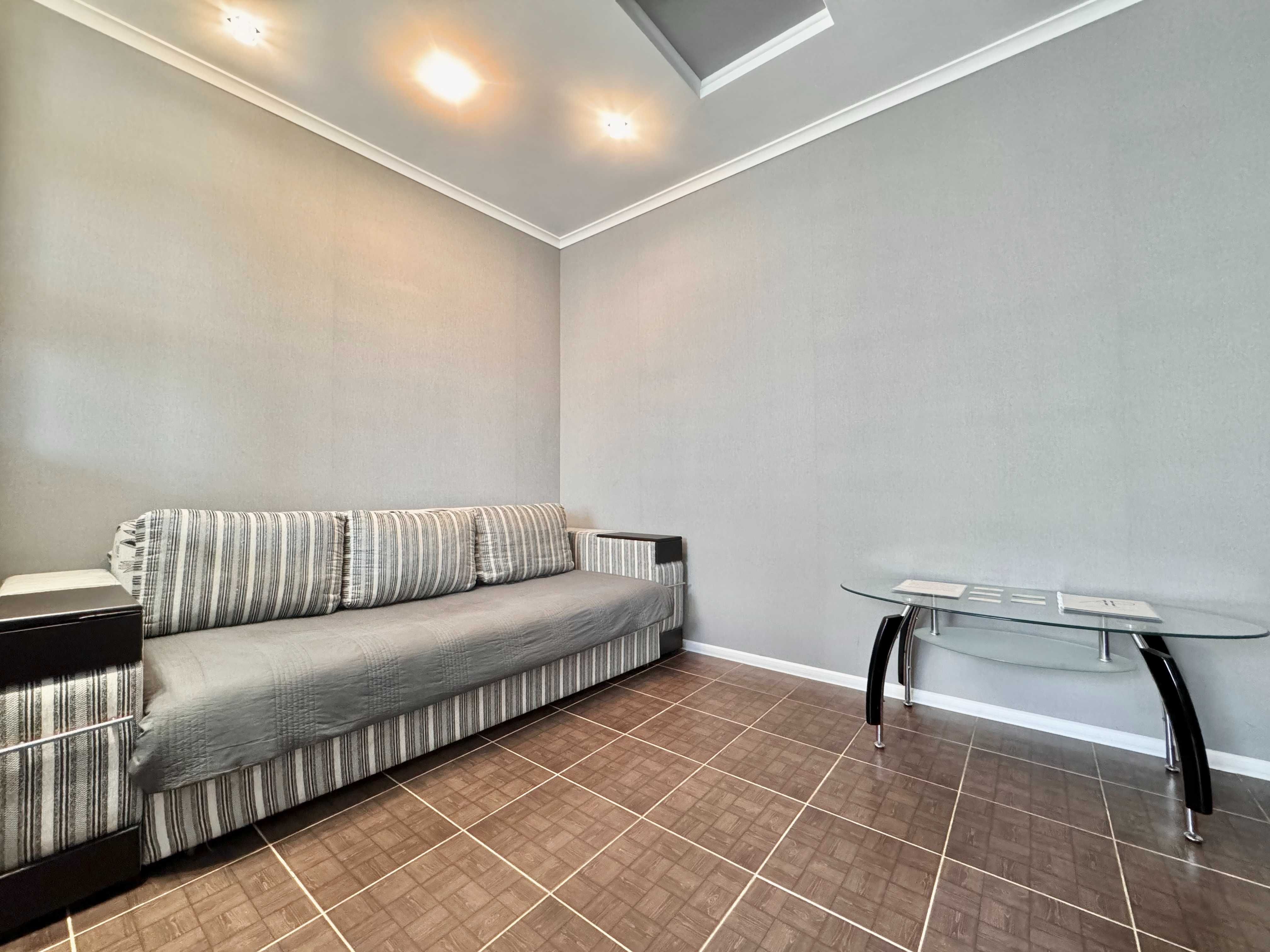ApartPoltava Світлі апартаменти центр Полтави театр Гоголя, банк. ЧЕК