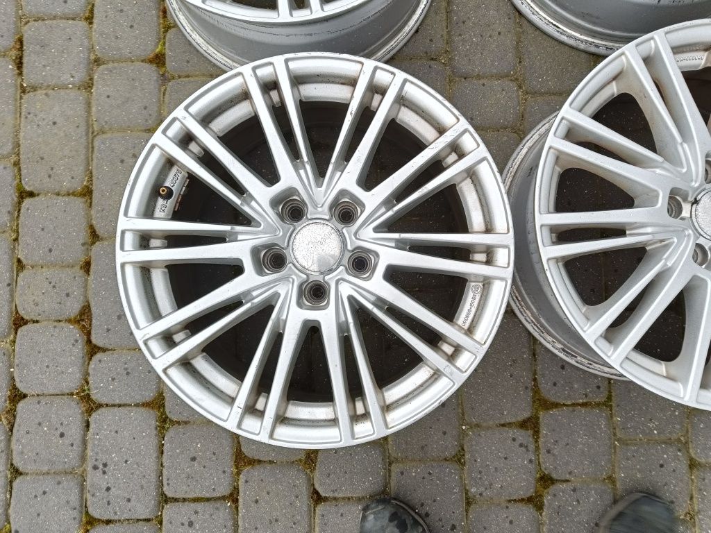 Felgi17 Wheelworld 5*112 Audi Skoda Octavia VW kpl