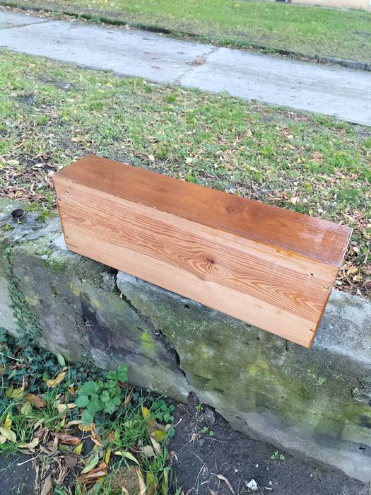 Solidna dębowa półka PRL