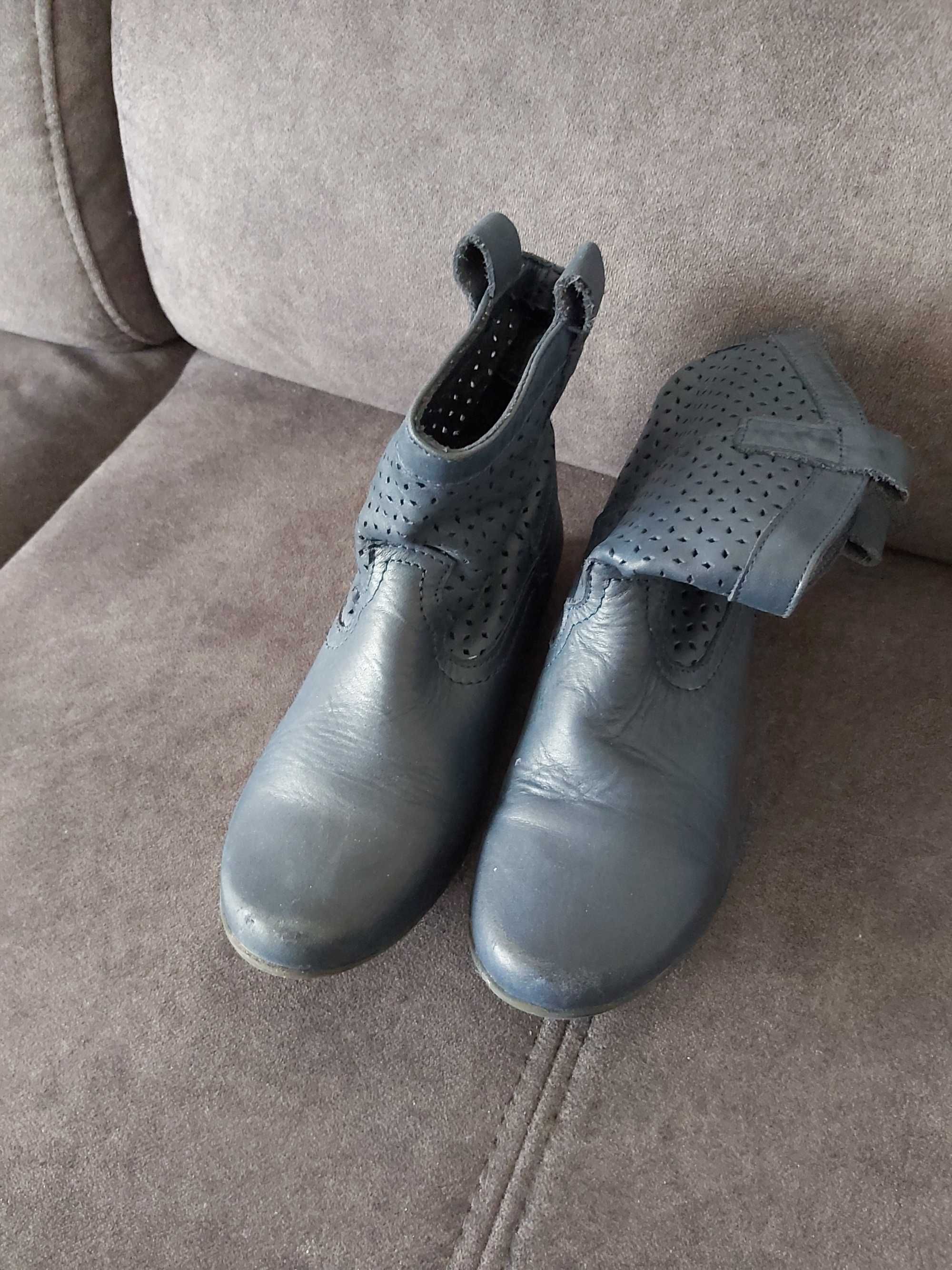 Buty dla dziewczynki 32