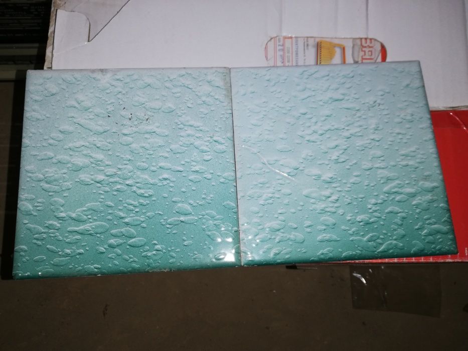 Плитки керамические глазурованные для внутр. облицовки стен
