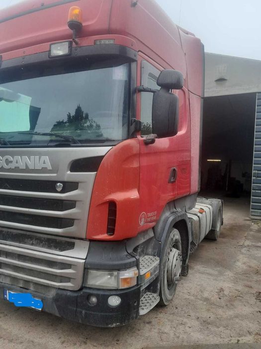 Ciągnik siodłowy SCANIA 4x2 rok 2011