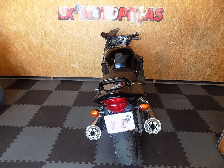Honda Cbr 1100 XX injeção 2001 para peças.