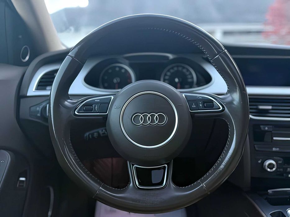Audi A4      2015