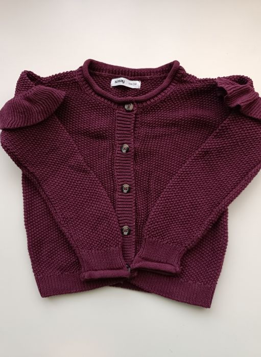 Nowy sweterek na guziczki 104