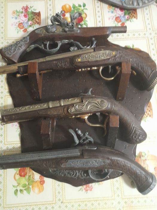 Pistolas antigas coleção