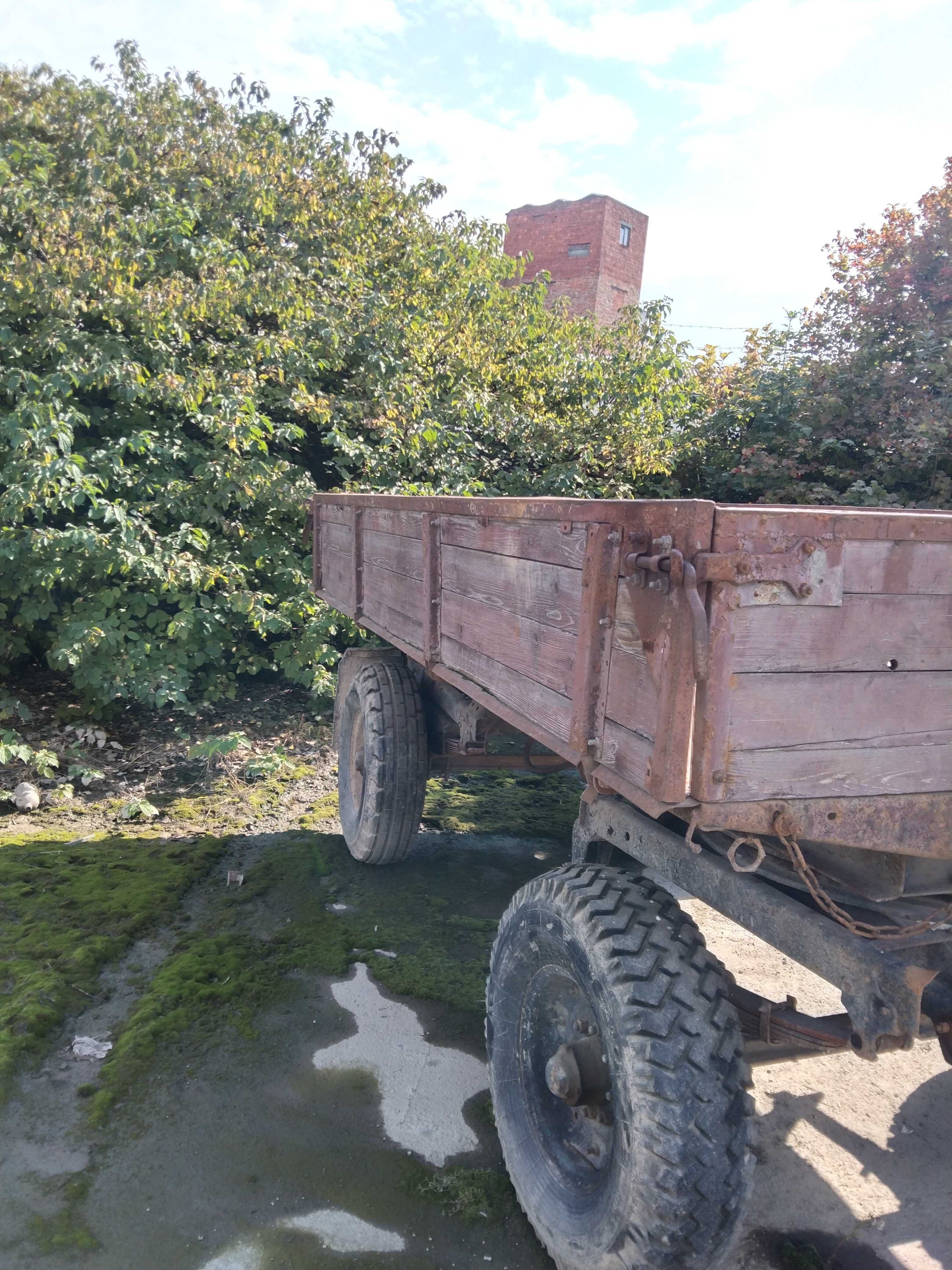Продам причіп тракторний 2ПТС-4