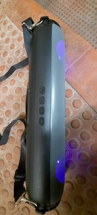 Coluna portátil nova