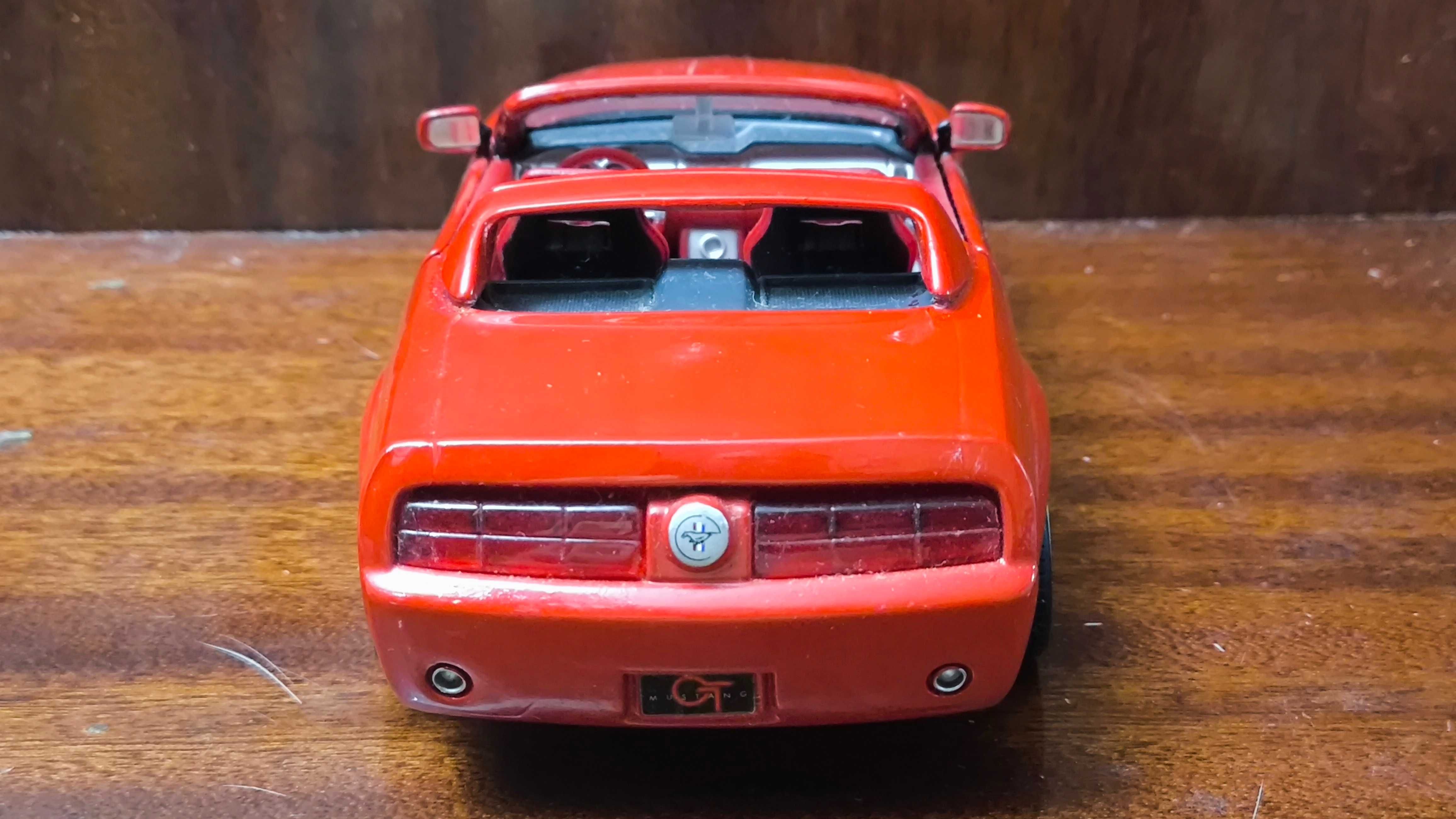 Машинка Ford Mustang GT Concept 1/24 Maisto