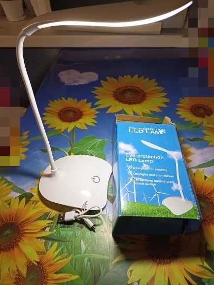 Lampka biurkowa LED, dotykowa regulacja. 3 poziomy jasności.