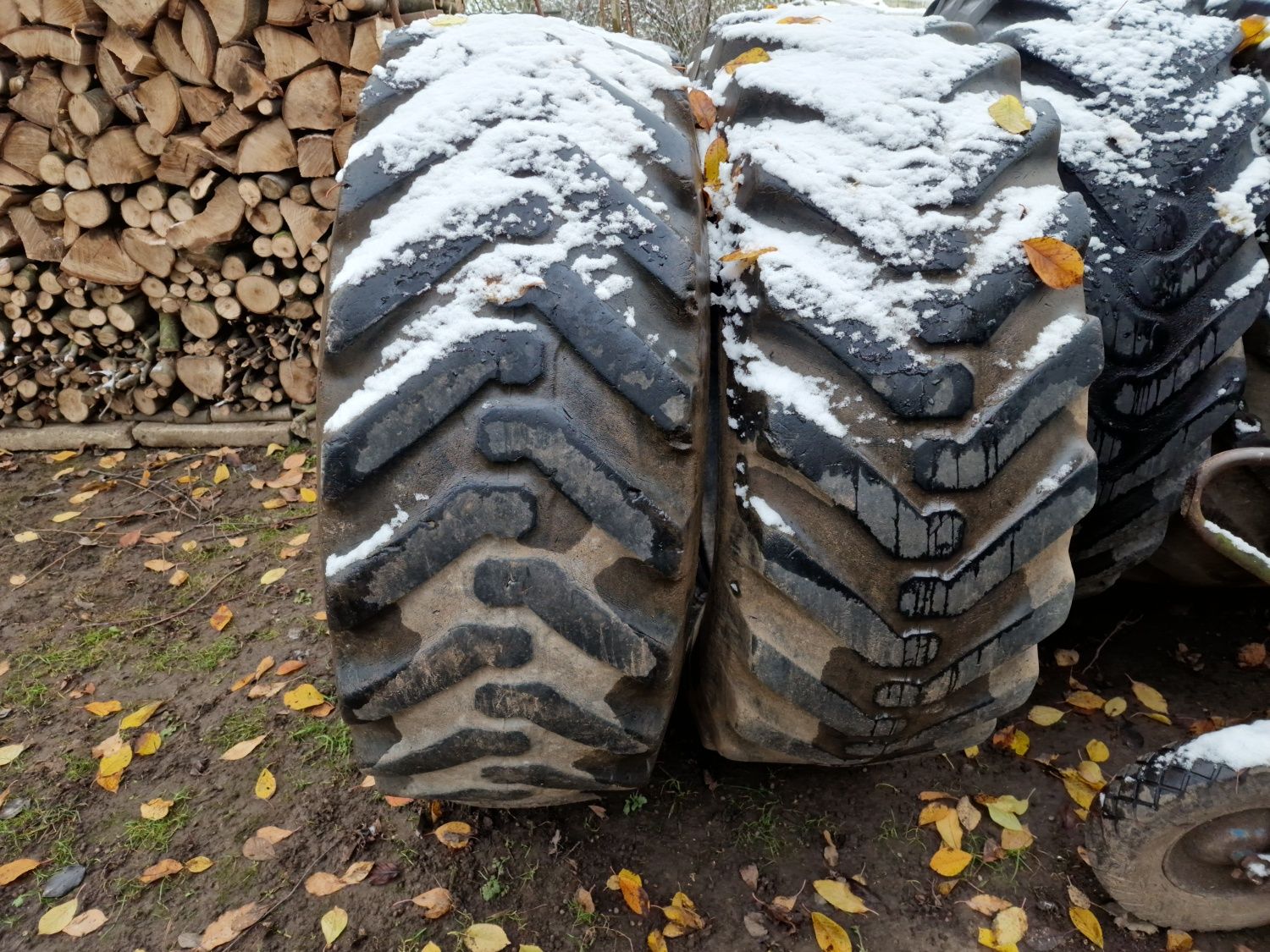 Opony Michelin 440/80/28 16.9R28