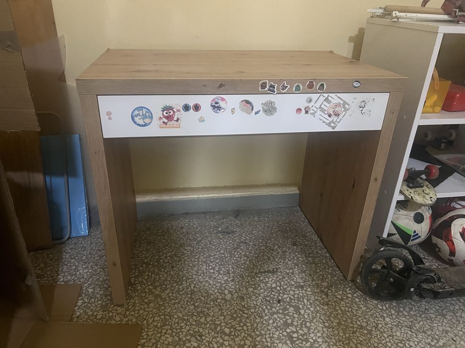 Biurko mlodzieżowe z szuflada