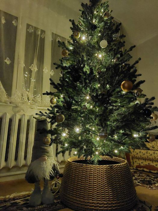 Спідничка для лита ялинка штучна ялинка та дровниця