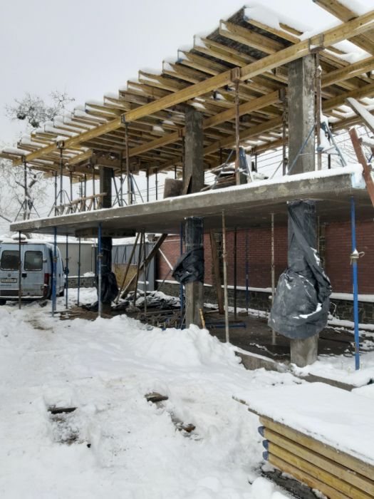 Монолитные работы.Монолітне перекриття.. ОрендаОпалубка..Оренда колон.