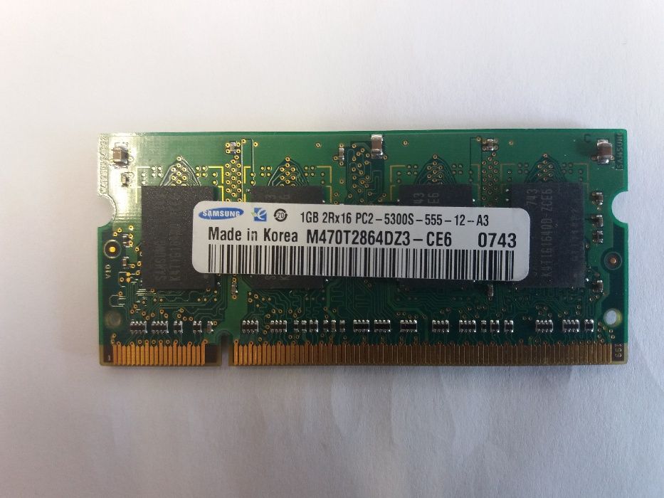 Memória RAM Samsung 1GB 2Rx16 PC2 5300s