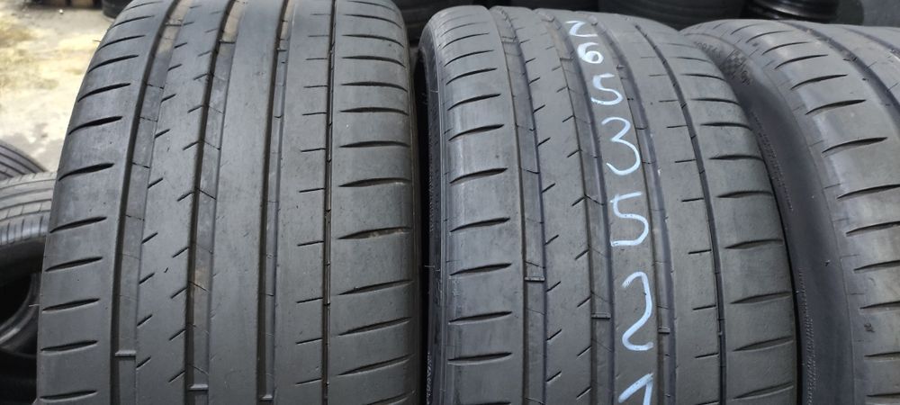 Pneus 265/35/21 e 305/30/21 Michelin semi novos