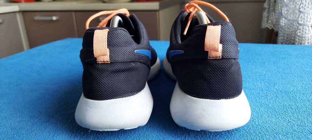 Кросівки Nike Roshe Run Black/Game Royal 511881-041 розмір 44