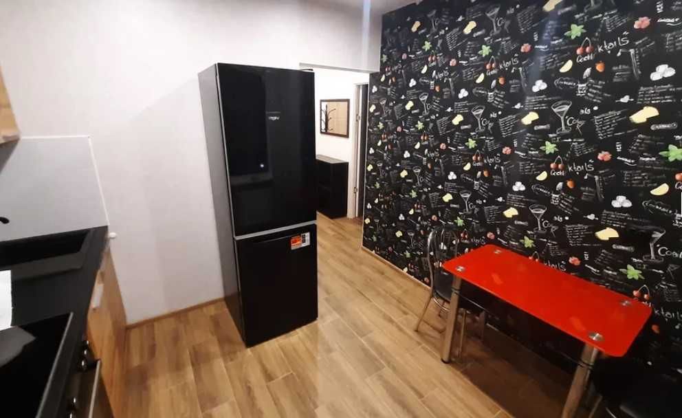 Продається квартира на вул. Берковецькій 6