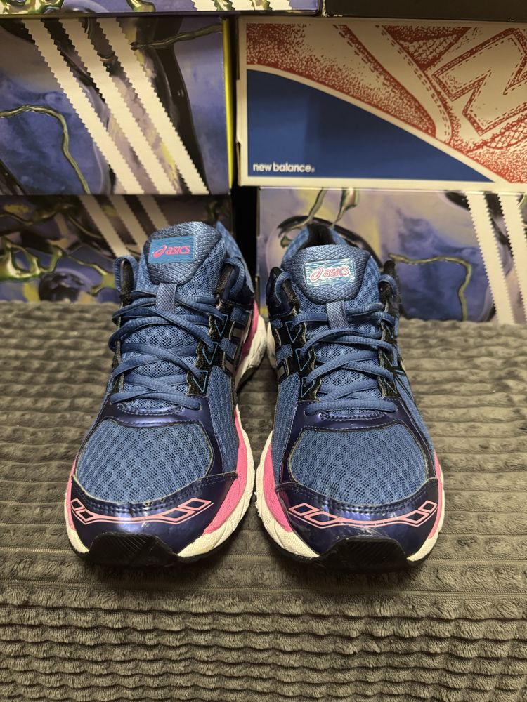 Кросівки для бігу ASICS Gel-Surveyor 4 42(26,5см) оригінал