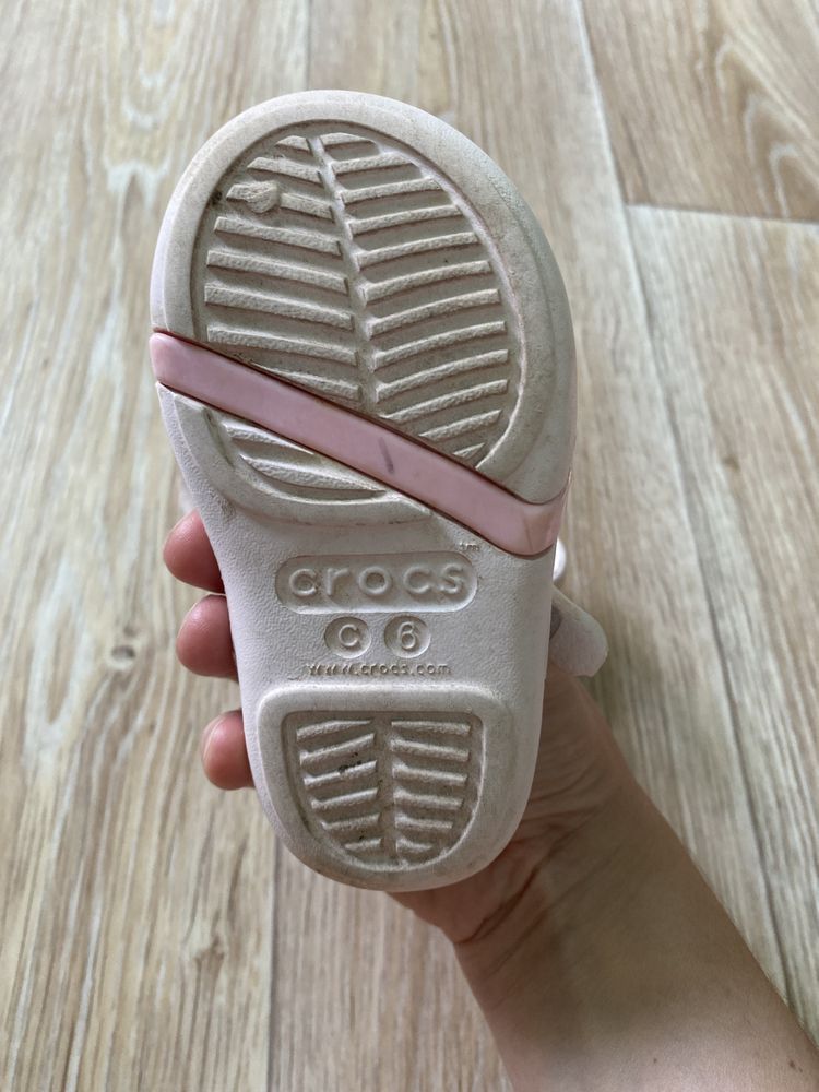 Продам crocs