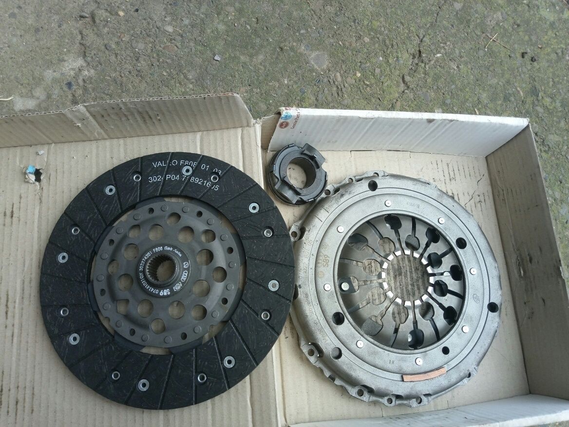 Зчеплення на volksvagen  T4-2,4/2,5 D/TDI Valeo.код 074 198 141 X