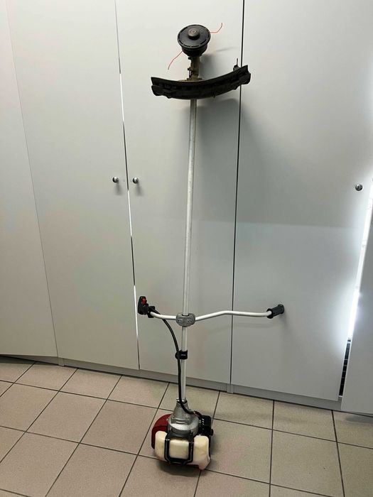 Kosa spalinowa VEGA VL520B