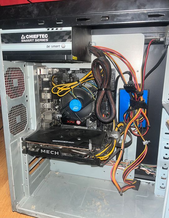 Komputer do gier RX 6500xt/i5 9400/16gb ram 2666