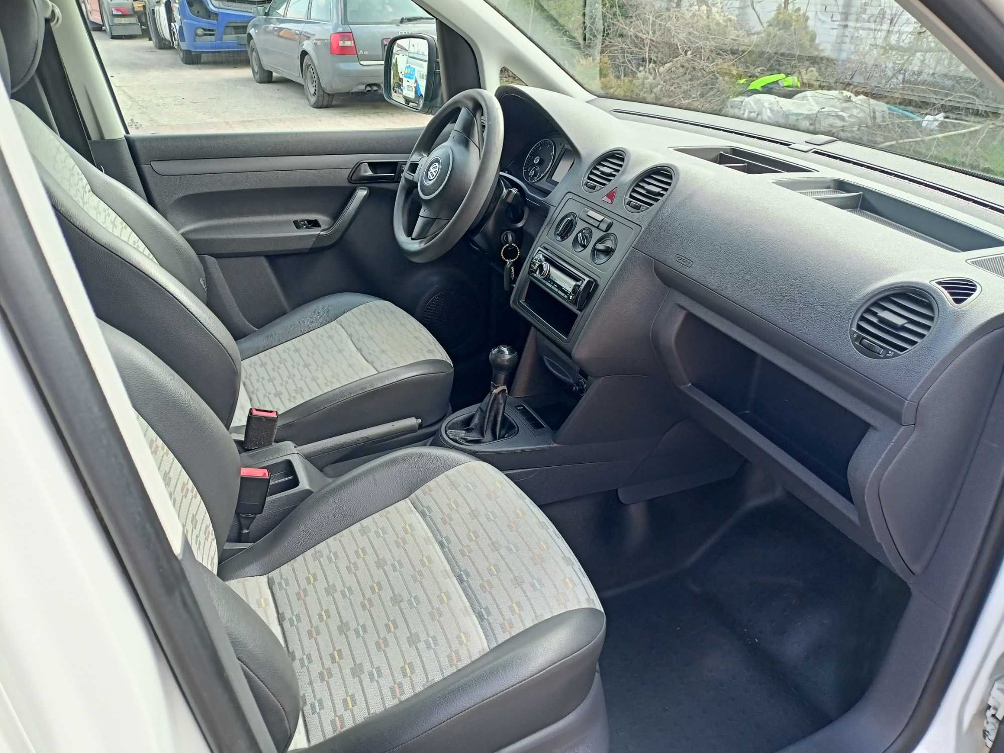 VW Caddy 1.6 Tdi Long Długa wersja Sprowadzony