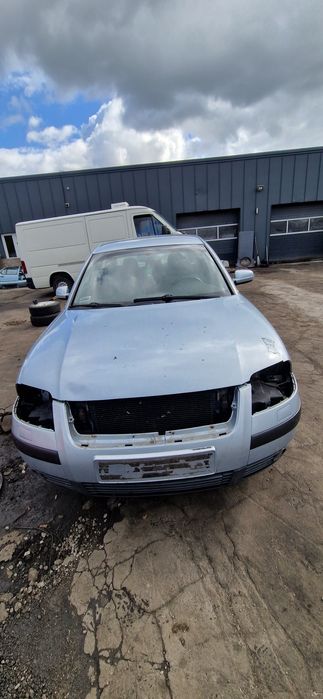 Części Passat B5 FL 1.9 TDI AVF LB5S Błotnik Drzwi Zderzak Klapa Szyba