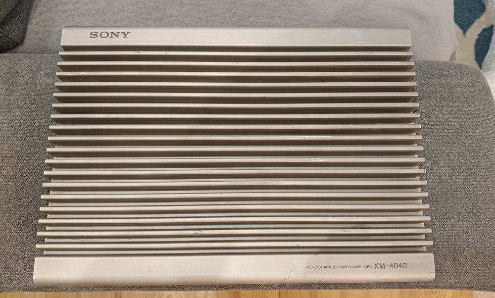 Wzmacniacz Sony XM 4040