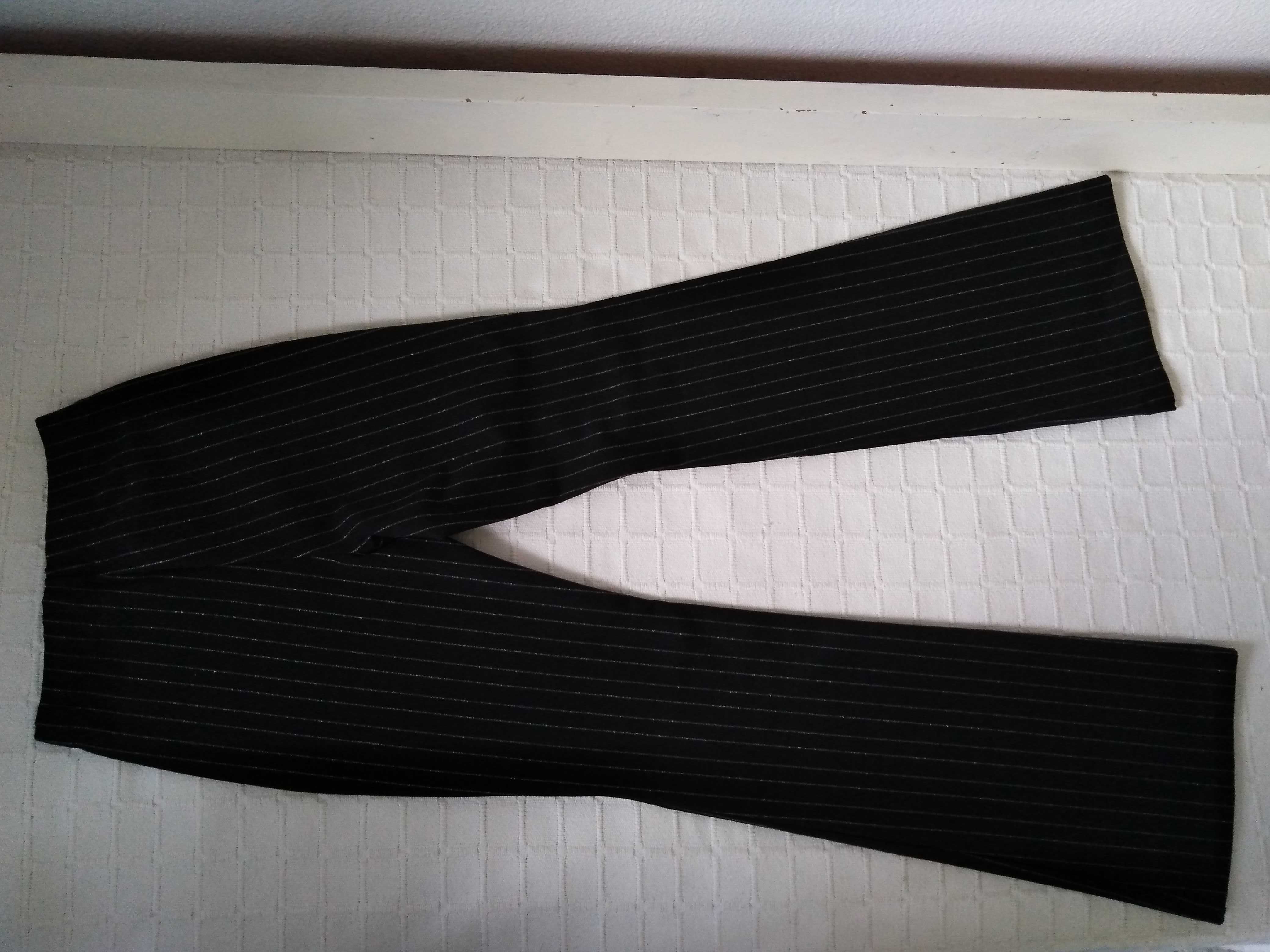 Calças Riscas Preto e Branco Calzedonia S