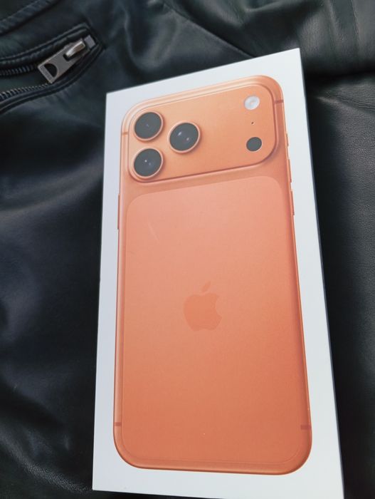 IPhone 17 max pro e-sim kolor orange