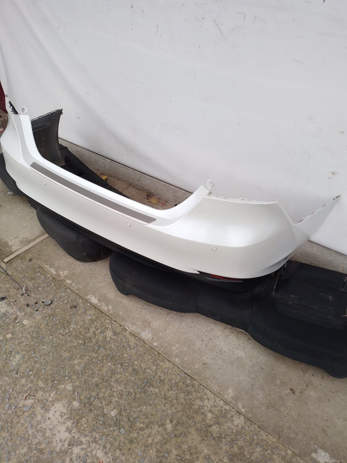 Бампер задній на Toyota Camry XV70 Тойота камрі 17-24 року
