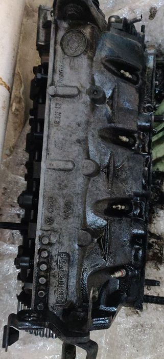 Головка блоку циліндрів