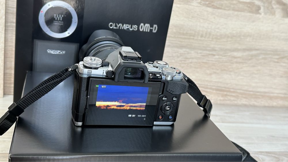 Olympus OMD EM5 Mark II, stan idealny, 6926 zdjec, duzo dodatkow