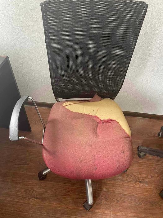 Кресла офисные, б/у