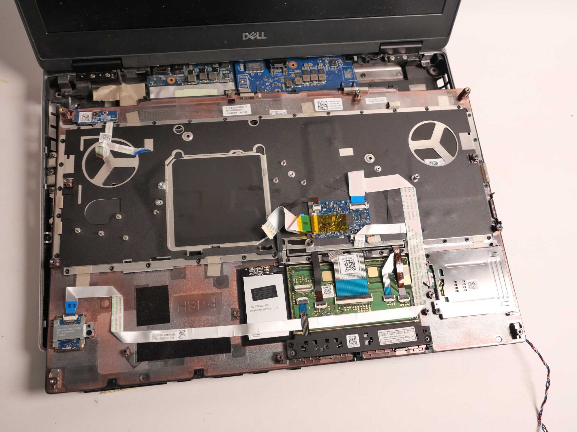 Комплектуючі до ноутбука робочої станції Dell Precision 7530 запчасти