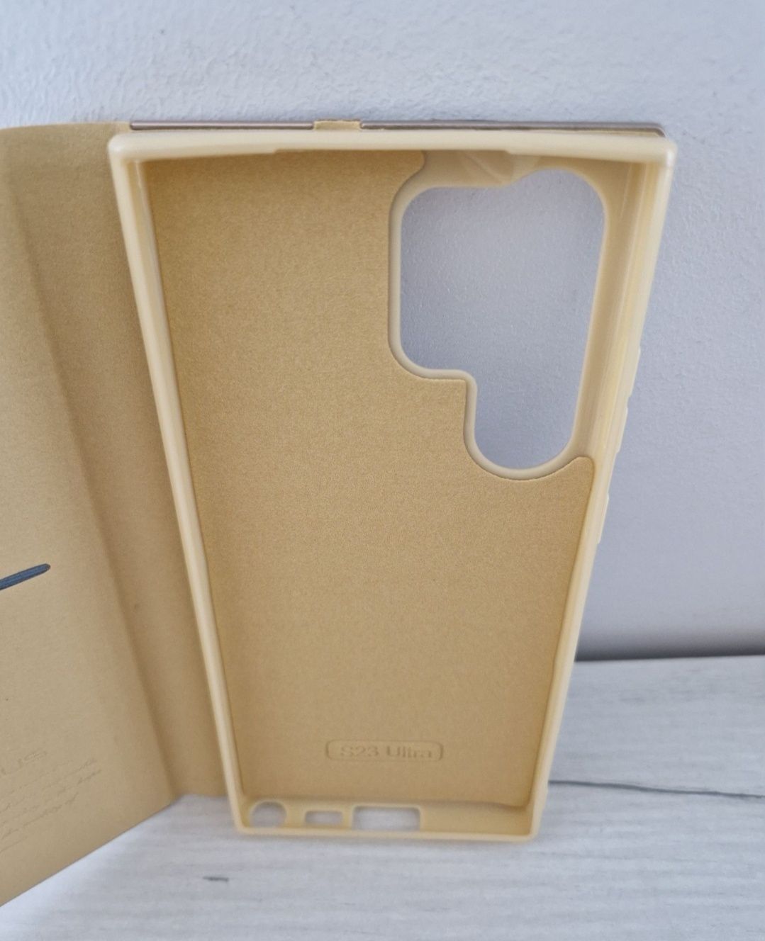 Kabura Vennus Book z ramką do Samsung Galaxy S21 Ultra złota