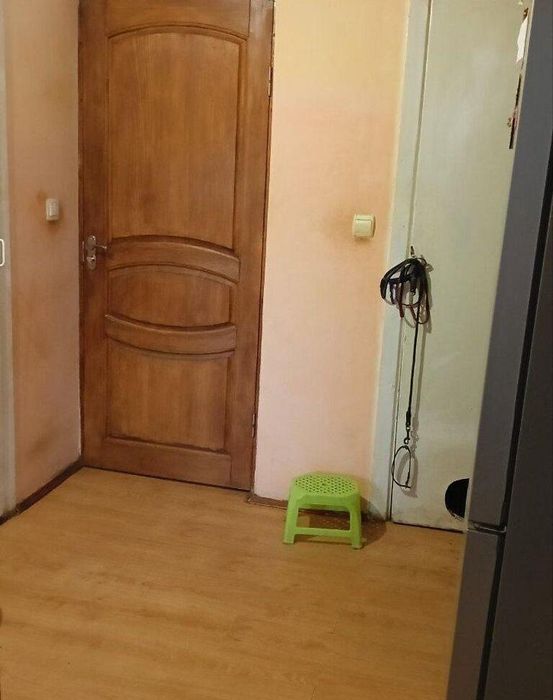 Простора 4-х кімнатна квартира в тихому місці