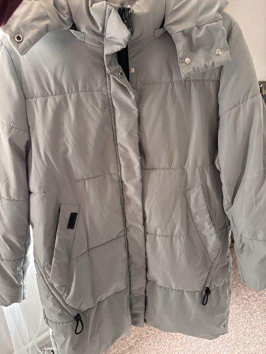 Продам зимову курточку 54 р