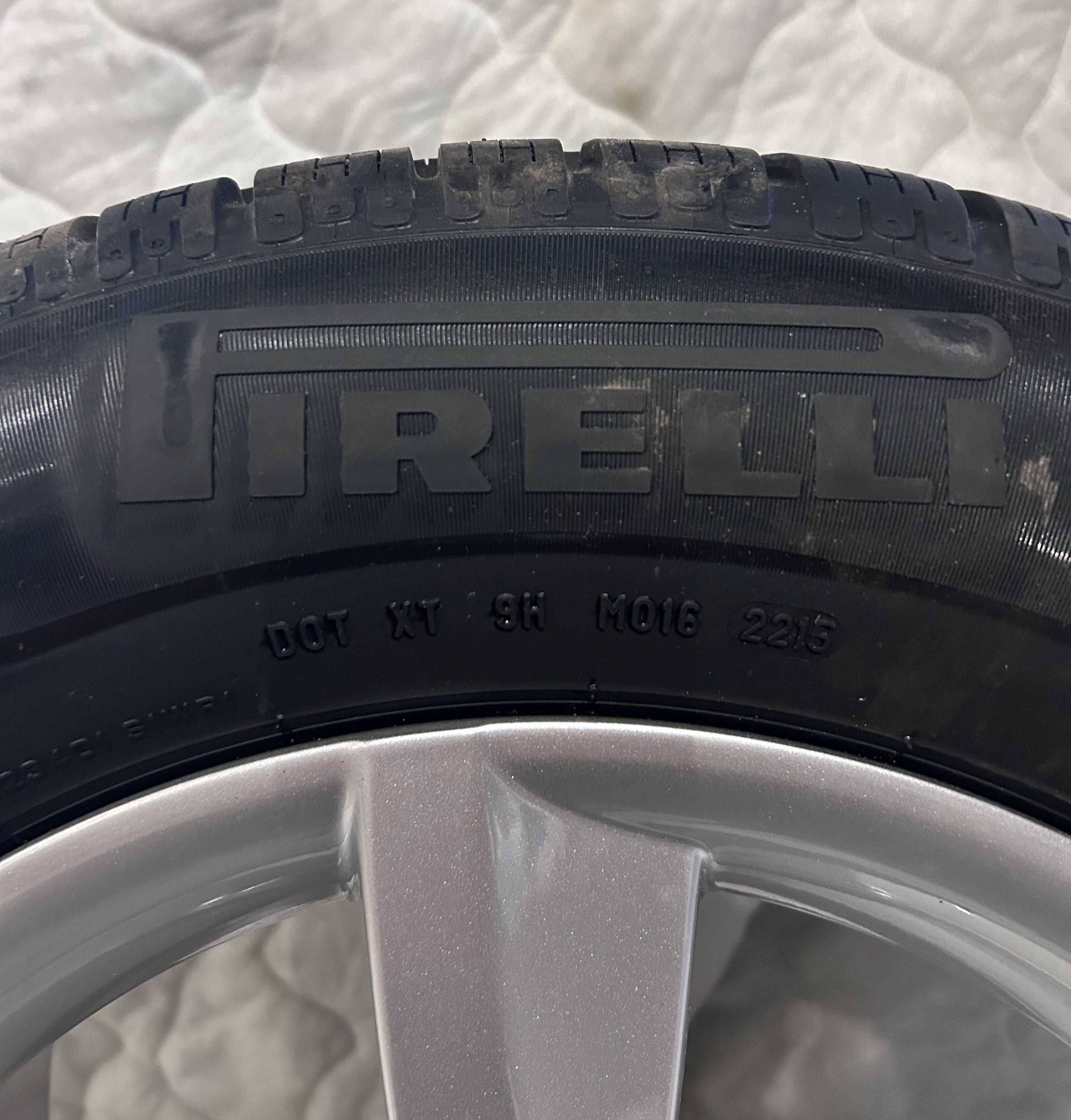 4x koła zimowe Audi A6 225/60R16 nowe