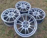 7J18" ET16 4x108 Oz Racing Ultraleggera Peugeot 308 307 Citroen C5 C4