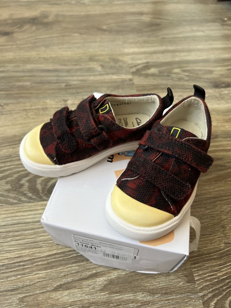 Продам дитячі кеди кросівки Clarks 20,5 розмір