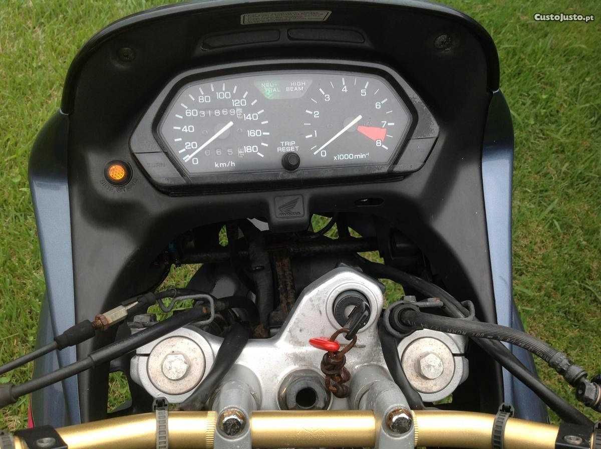 Honda NX 650 Dominator