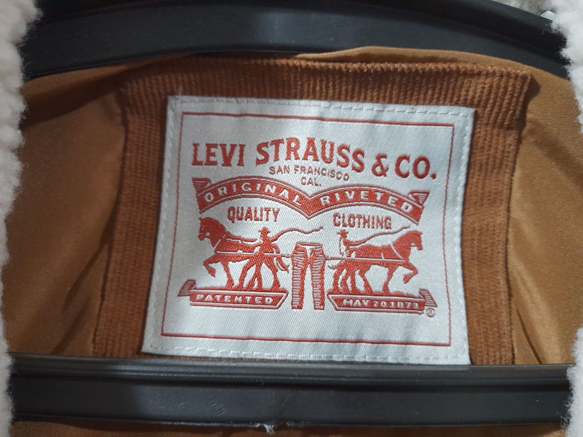 Levi's оригінал чоловіча вельветова жилетка безрукавка