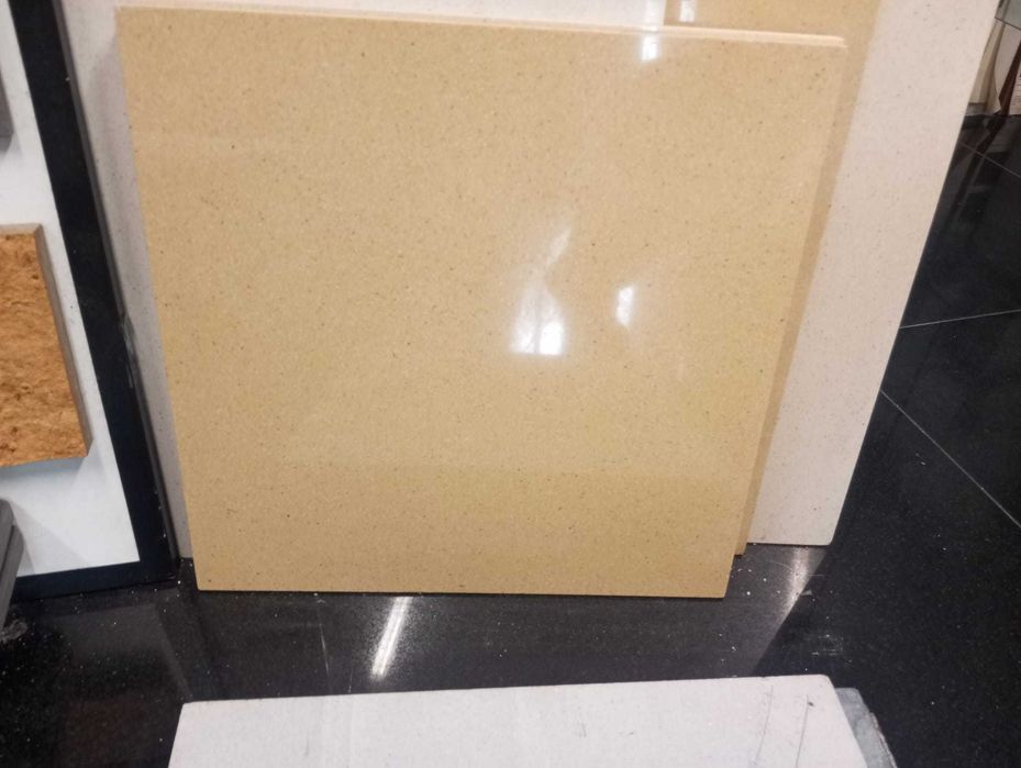 Marmol Compac Siena lajetas 40x40x1.2cm total 2.40m2