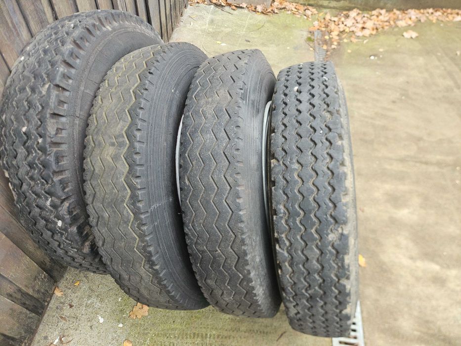 Koła przyczepa D47 (8,25x20)