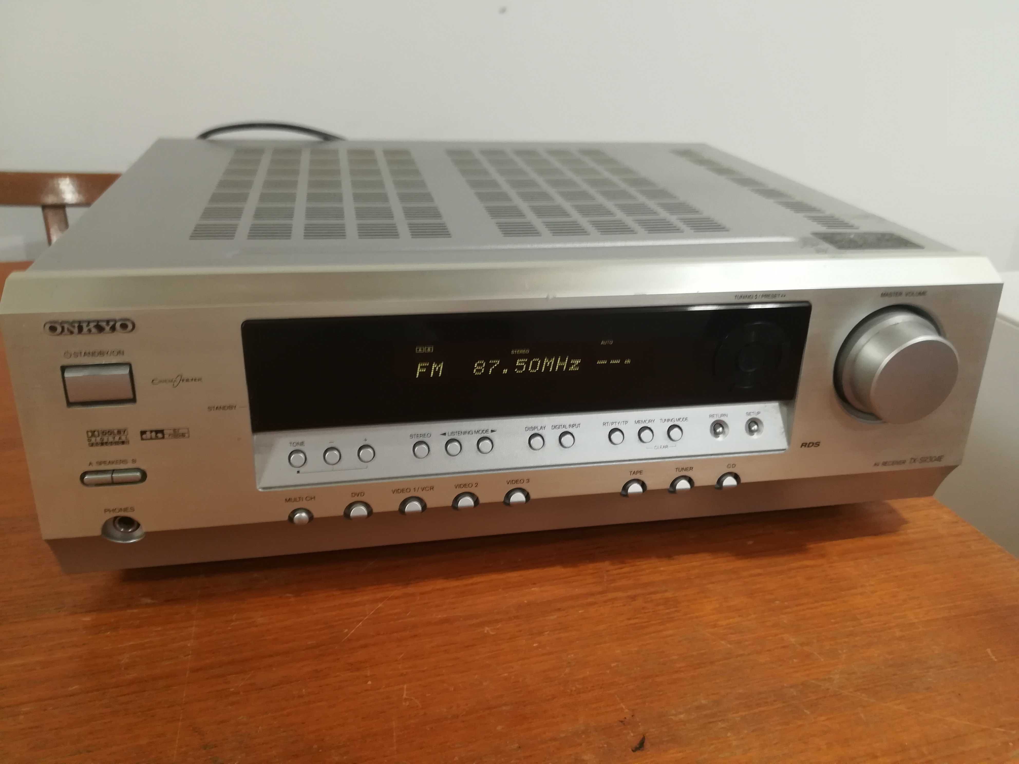 Amplituner Onkyo TX-SR304E