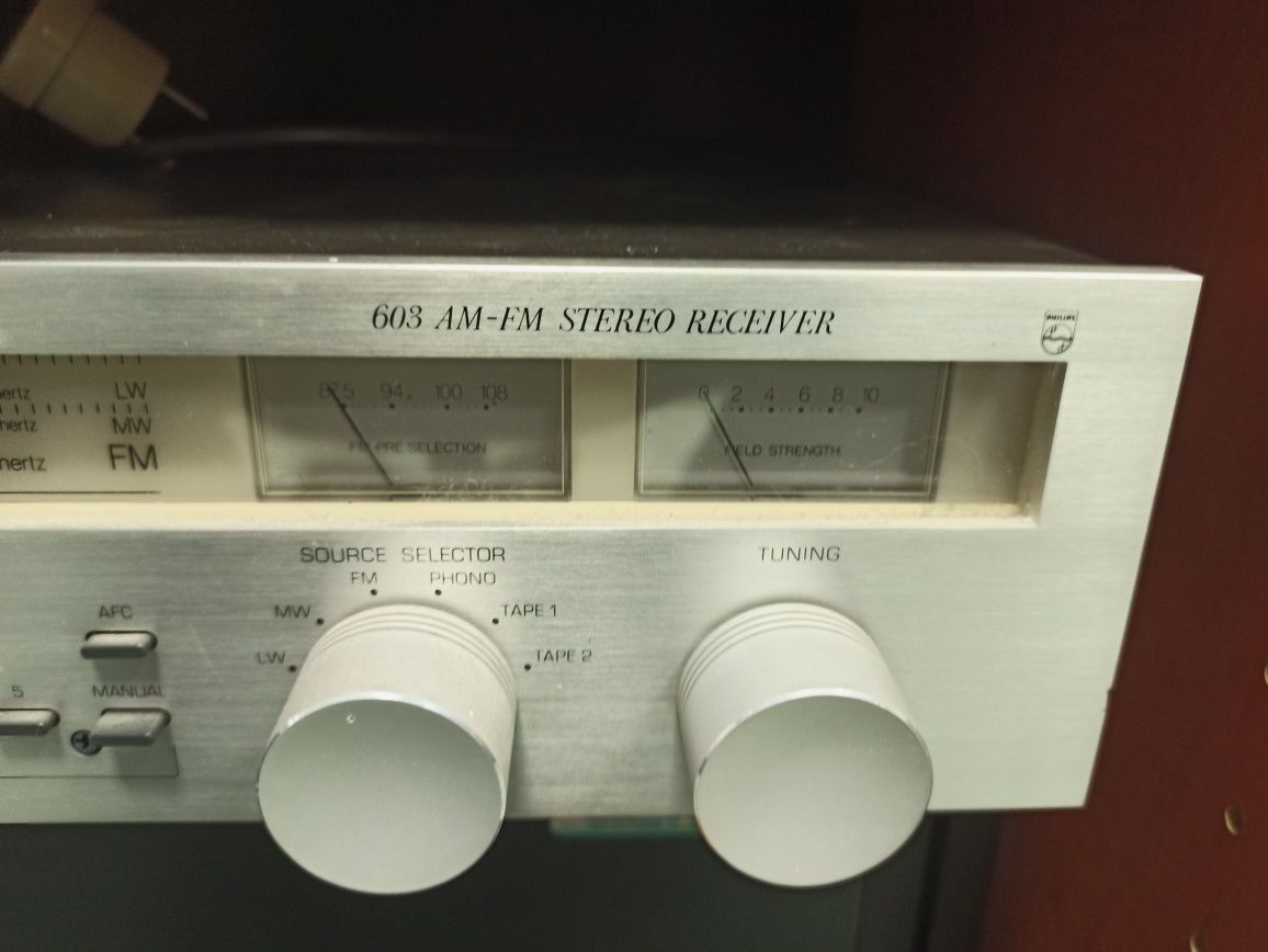 Amplituner Philips 603 AM-FM sprawny