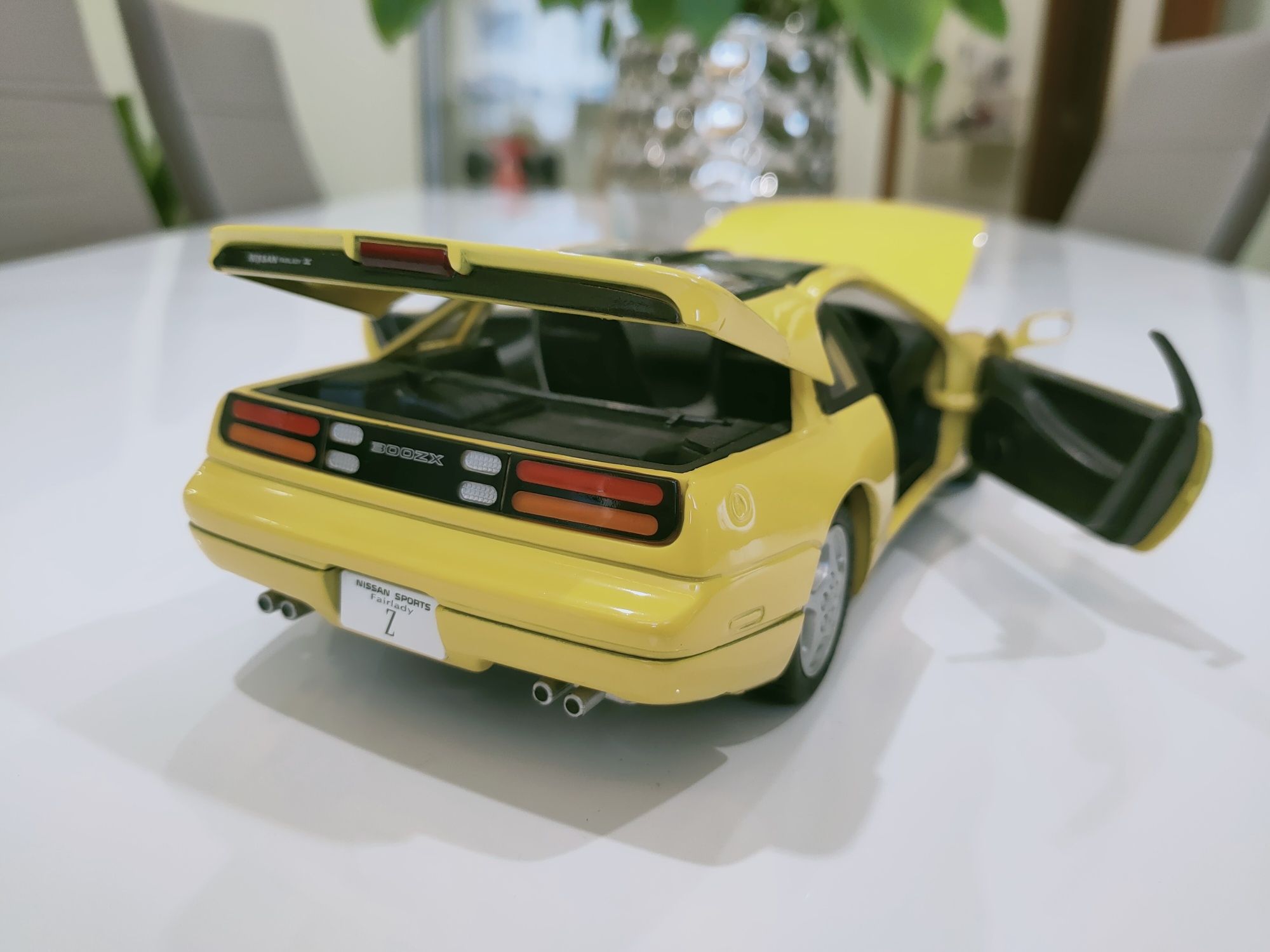 Nissan 300ZX 1:18 Kyosho